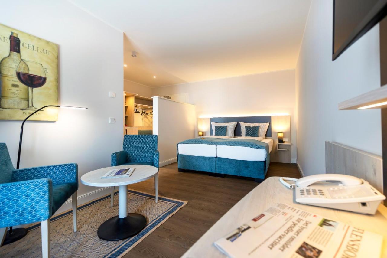 Hotel Historischer Krug Oeversee Exteriör bild