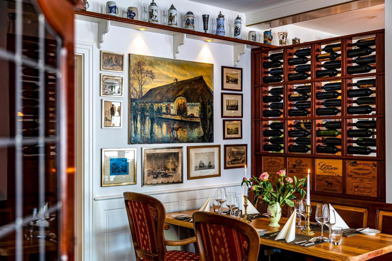 Hotel Historischer Krug Oeversee Exteriör bild